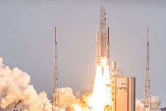 NASA Successfully Launches Innovative Webb Space Telescope