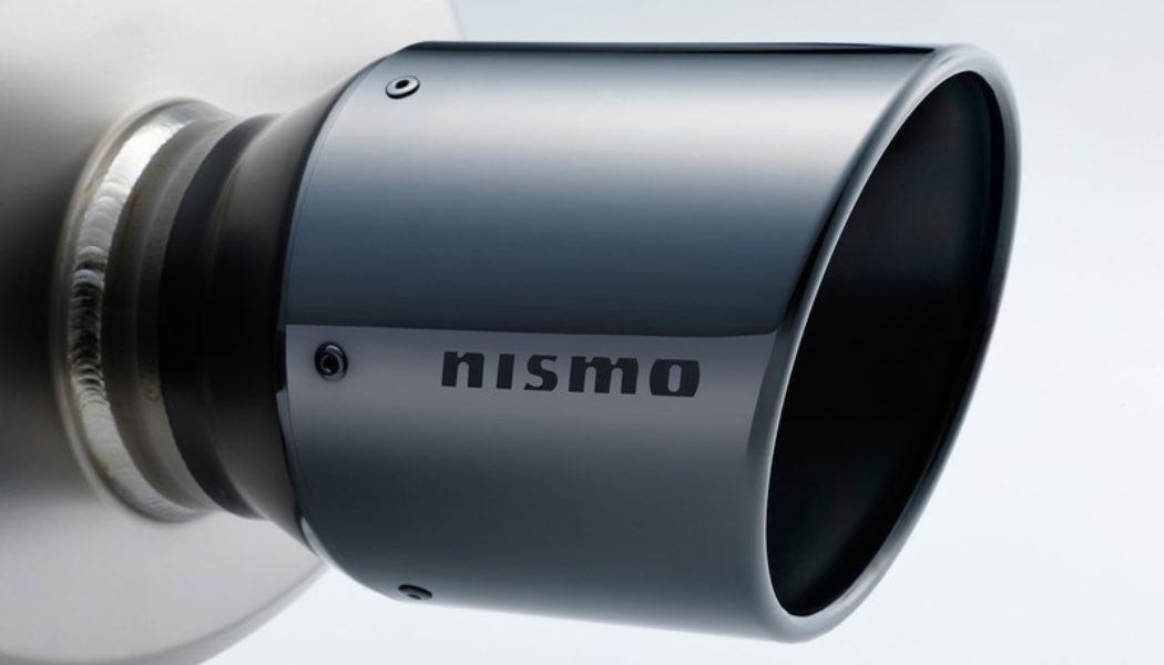 Nissan Debuts Titanium Exhaust Systems for Three Older Skyline GT-R Models