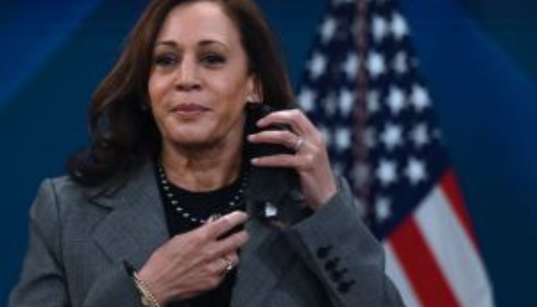 Slow News Week: Vice President Kamala Harris Trending For Not Using Bluetooth Headphones