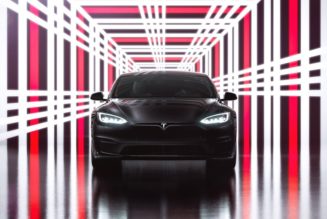 Tesla’s Holiday Update Lets You Turn Your Car Into a Megaphone