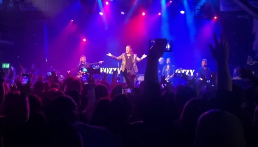 Watch FOZZY Fans Sing CHRIS JERICHO’s Parts At London Concert