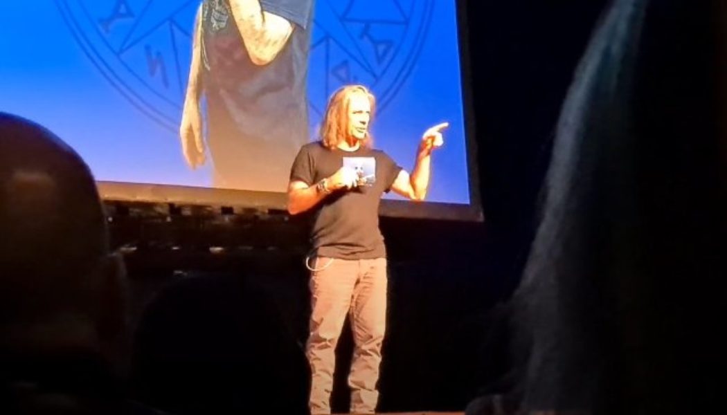 Watch IRON MAIDEN’s BRUCE DICKINSON Sing A Cappella Version Of ‘Revelations’ At Edinburgh Spoken-Word Show