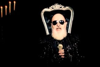 Watch JUDAS PRIEST’s ROB HALFORD In BAD PENNY’s Music Video For ‘Push Comes To Shove’