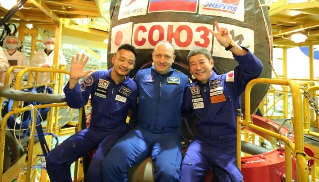 Yusaku Maezawa Launches to International Space Station Ahead of Trip Around the Moon