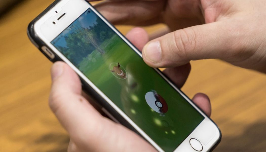 2 LAPD Officers Were Fired After Playing ‘Pokémon Go’ Instead of Attending to a Robbery