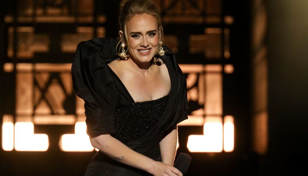 Adele’s ‘30’ Spends Sixth Week at No. 1 on Billboard 200, ‘Encanto’ Hits Top 10