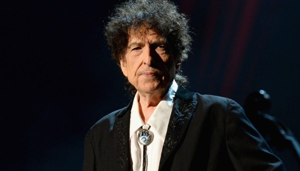 Bob Dylan Sells Recorded-Music Catalog to Sony in Major Deal