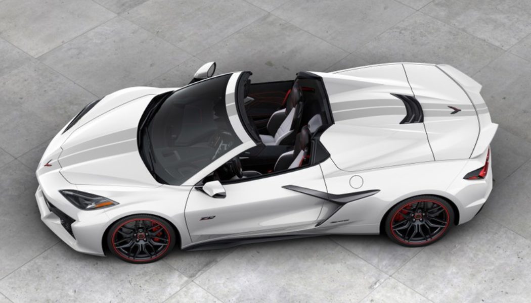 Chevrolet Unveils 70th-Anniversary Edition Corvette Z06