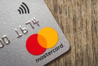 Coinbase seals partnership deal with Mastercard to facilitate NFT purchases