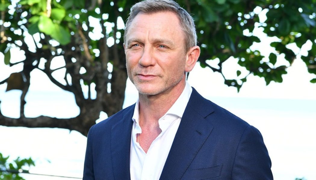 Daniel Craig Honored the Same Award as James Bond by Queen Elizabeth