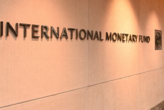 deVere Group CEO Nigel Green notes increasing institutional money in crypto, questions the IMF