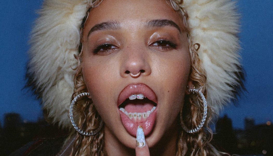 FKA twigs Announces New Mixtape Caprisongs