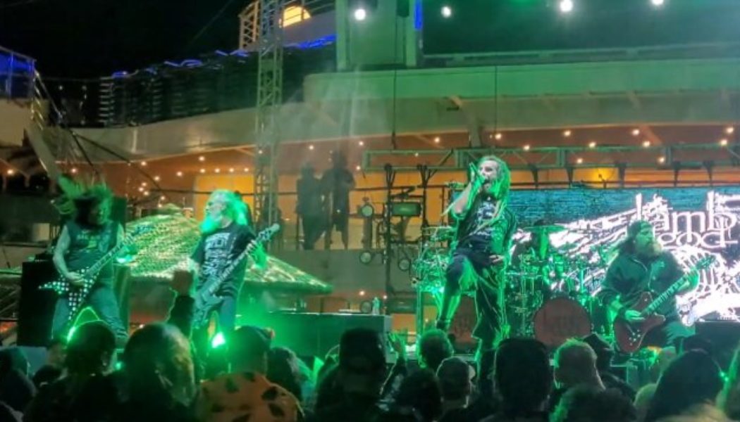 Here Is New Video Of LAMB OF GOD Performing With PHIL DEMMEL On This Year’s SHIPROCKED Cruise