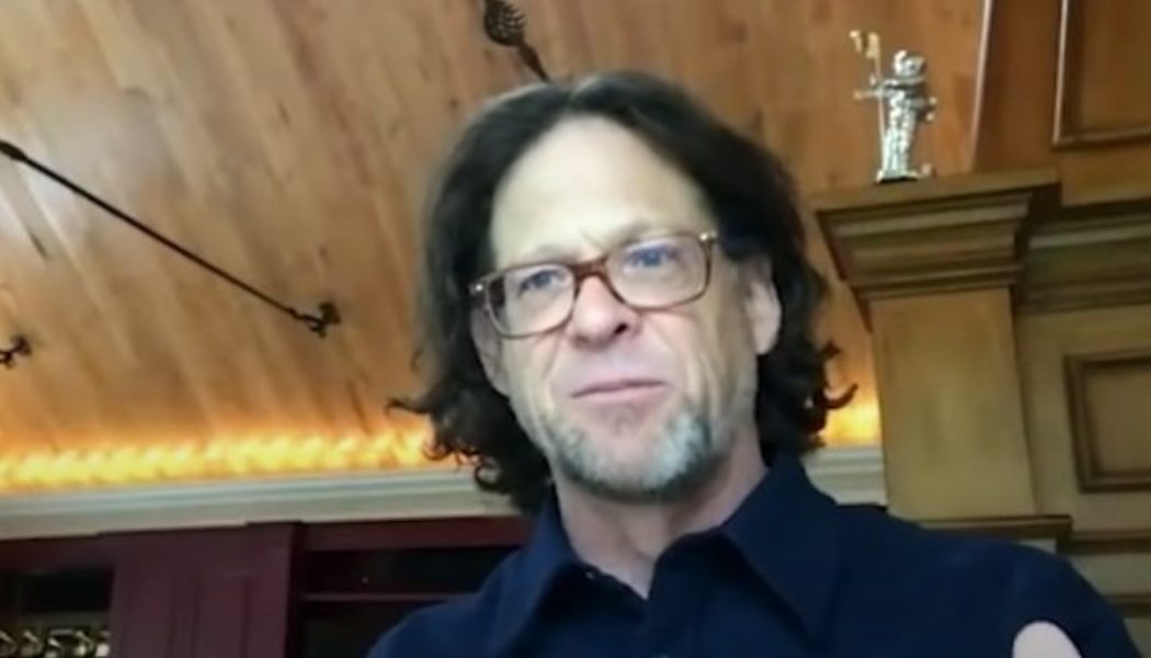 JASON NEWSTED Says He’s Been ‘Really, Really Frugal’ With His METALLICA Earnings: ‘That’s Why I Still Have Them’