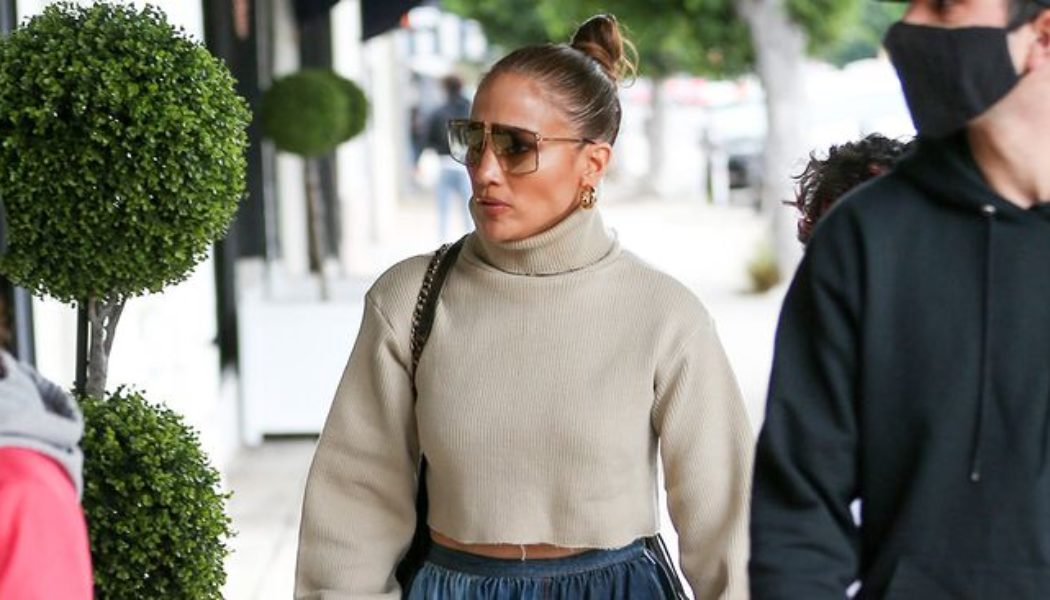 Jennifer Lopez Just Wore the Trend That Could Replace Midi Skirts