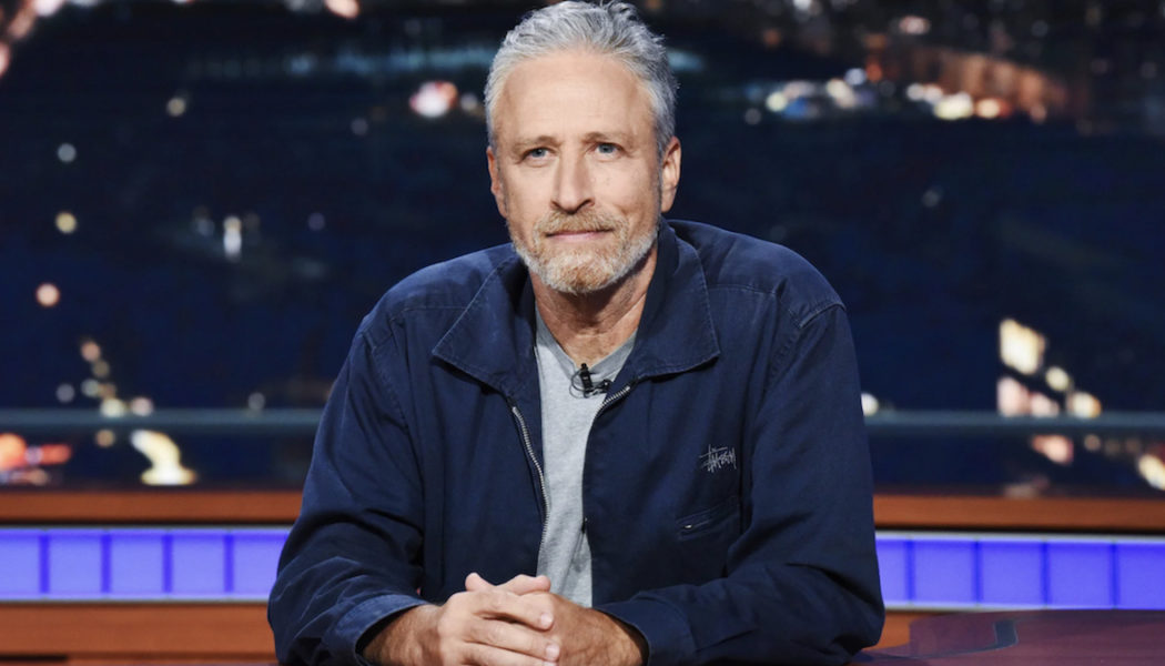 Jon Stewart to Receive 2022 Mark Twain Prize for American Humor