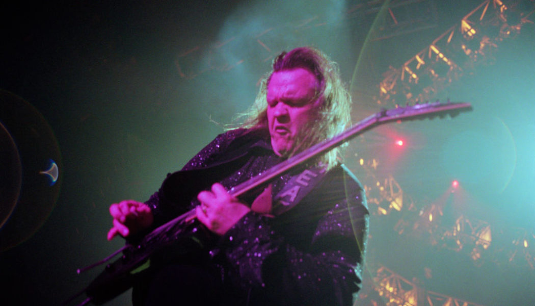 Meatloaf, Famed Rock Singer & Actor, Dies At 74