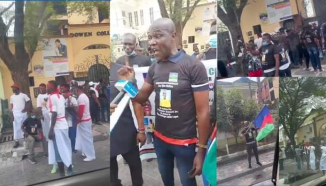 PHOTOS: Ijaw Youth Council Protest In Front Of Dowen College