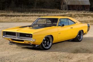 Ringbrothers’ Bright Yellow ’69 Dodge Charger Packs a 707 HP Hellcat V8