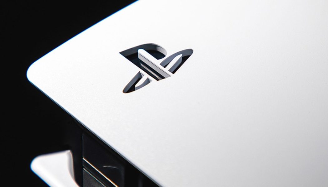 Sony Reportedly Wants to Produce More PS4s to Deal With PlayStation 5 Shortage