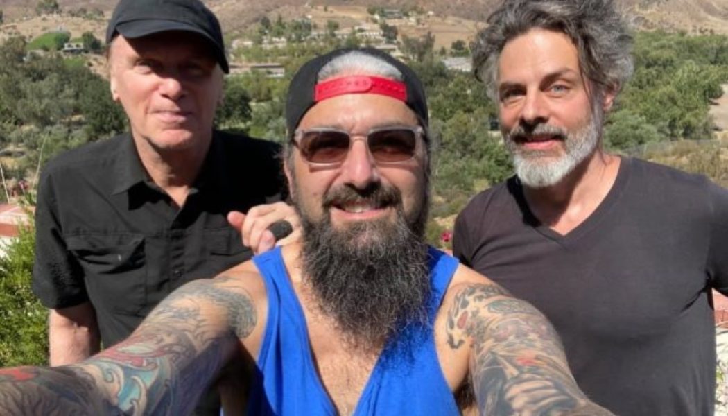 THE WINERY DOGS’ Third Studio Album Is ’85 Percent Done’