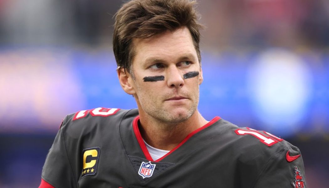 Tom Brady and Teammates Respond to Antonio Brown’s Tampa Bay Buccaneers Departure