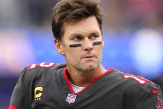 Tom Brady and Teammates Respond to Antonio Brown’s Tampa Bay Buccaneers Departure