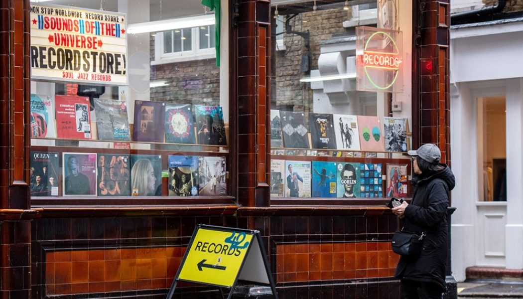 UK Music Sales Up 8.7% as Vinyl Outpaces Streaming Growth