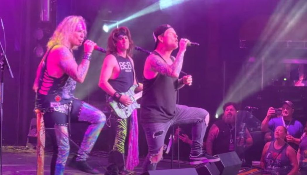 Watch COREY TAYLOR Sing DIO’s ‘Rainbow In The Dark’ With STEEL PANTHER On This Year’s SHIPROCKED Cruise