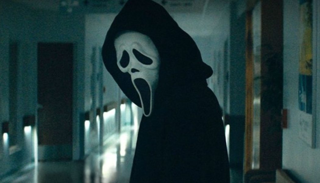 Watch the Suspenseful Final Trailer for ‘Scream’