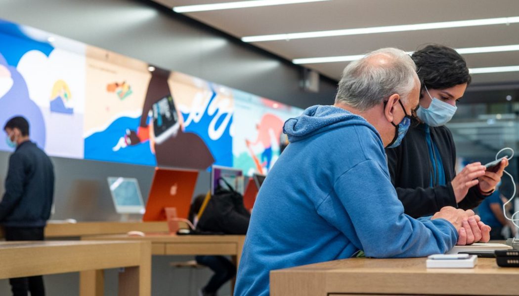 Apple Stores drop mask requirements for customers in several states