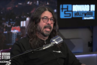 Dave Grohl Discusses His Hearing Loss: “I’ve Been Reading Lips for 20 Years”