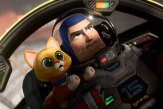 Lightyear’s new trailer introduces Buzz’s crew and a creepy cat