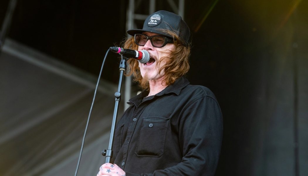 Musicians Remember Mark Lanegan: “One of THE Great Singers of the Last 30 Years”