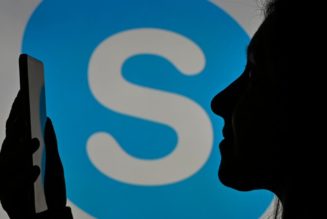 Skype users in the US can now make 911 calls from their computers