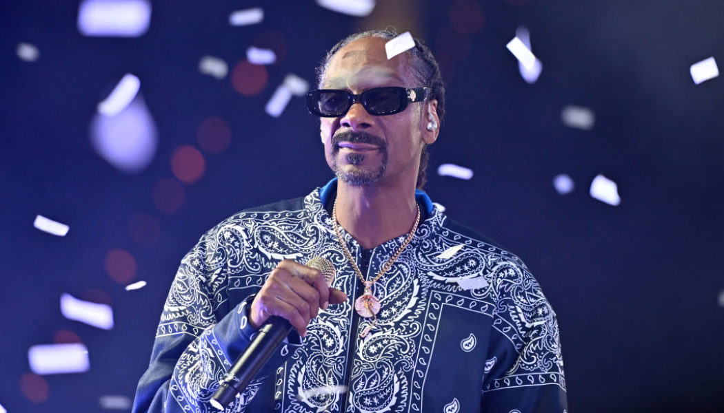 Snoop Dogg Acquires Death Row Records, Twitter Salutes The Doggfather