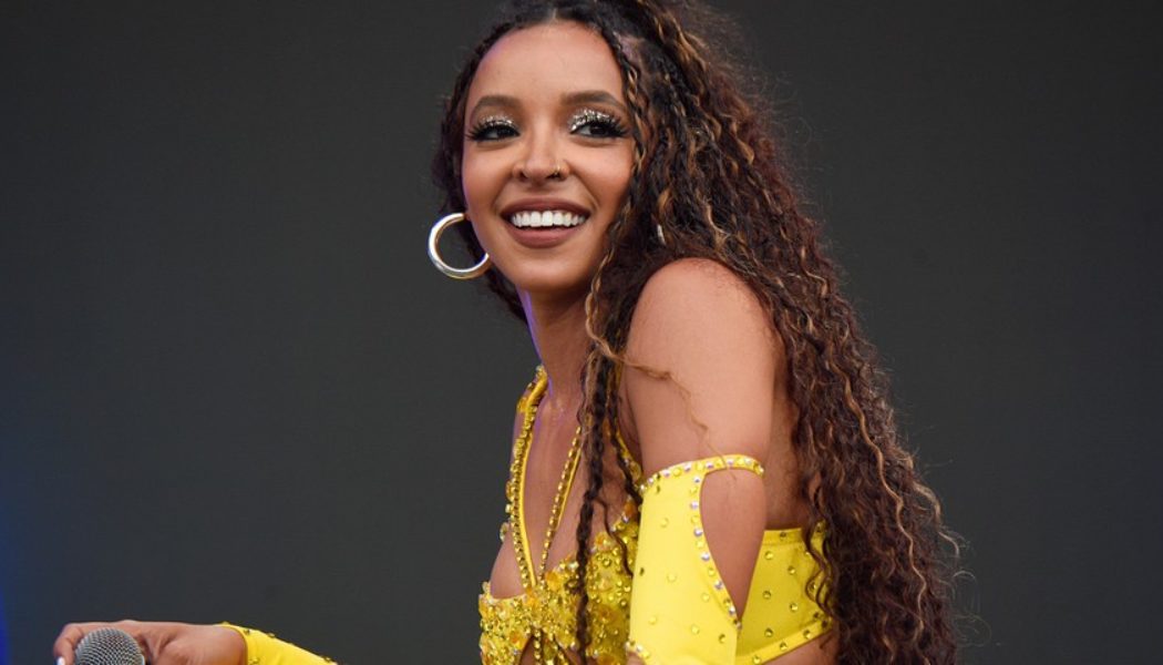 Tinashe Previews ‘333’ Deluxe Edition With New Track “Naturally”