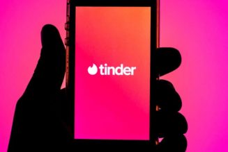 Tinder Adds New “Blind Date” Feature