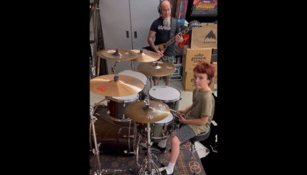 Watch ANTHRAX’s SCOTT IAN Play SEPULTURA’s ‘Territory’ With His 10-Year-Old Son