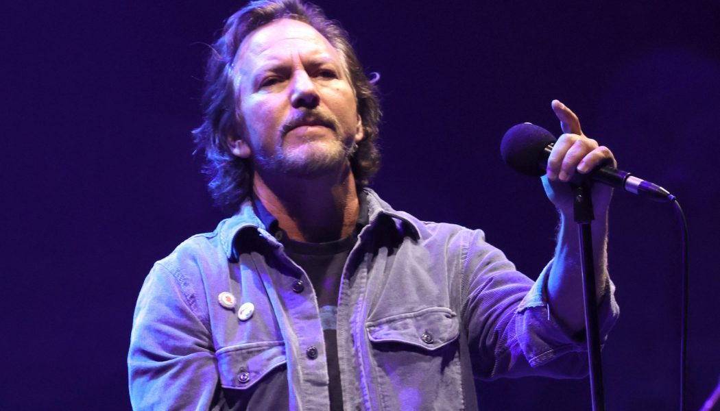 Watch Eddie Vedder Dust Off Pearl Jam Deep Cut ‘Dirty Frank’ During Solo Show