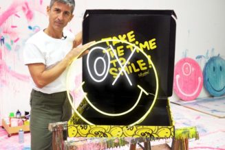 Yellowpop Reunites With André Saraiva for a Neon Smiley-Inspired Artwork