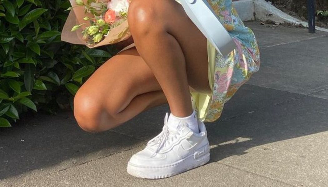 34 Outfits That Look 10/10 Styled With Trainers