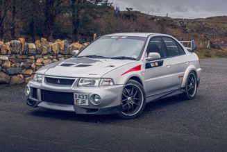 A Rare 1999 Mitsubishi Lancer Evo Is Up for Auction