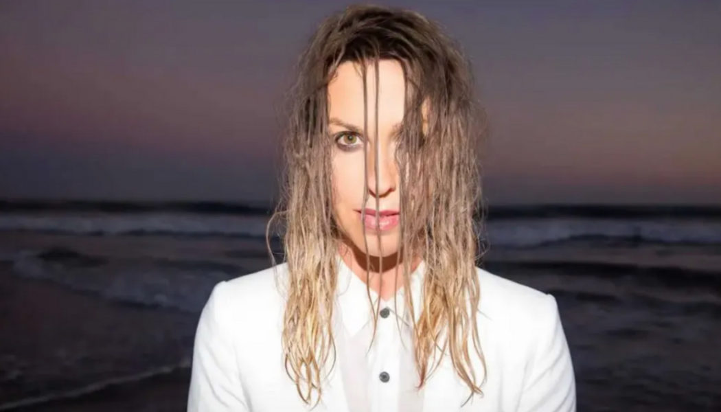 Alanis Morissette Drops Apologetic New Single “Olive Branch”: Stream