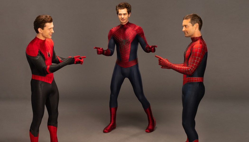 Andrew Garfield Explains How the ‘Spider-Man’ Meme With Tobey Maguire and Tom Holland Came About