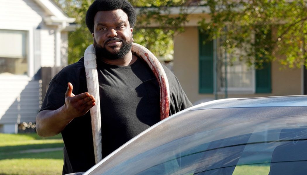 Craig Robinson Takes on Snake Hunting in ‘Killing It’