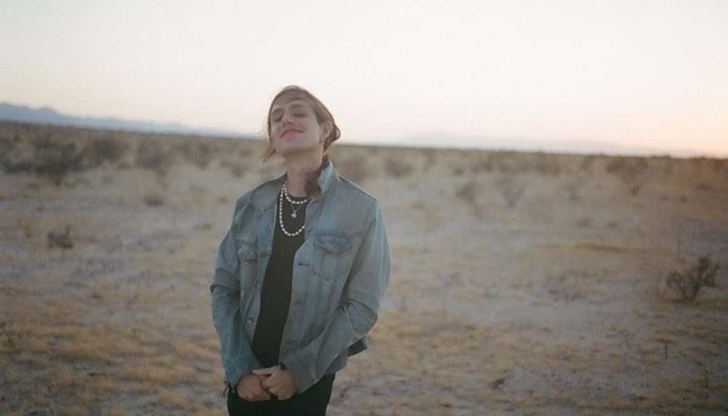 Ezra Furman Releases New Single ‘Point Me Toward the Real’