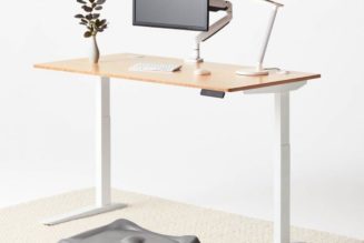 Fully Jarvis standing desks are 15 percent off until March 21st