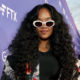 H.E.R. Credits Her Mom for Winning the Impact Award at Billboard’s 2022 Women in Music