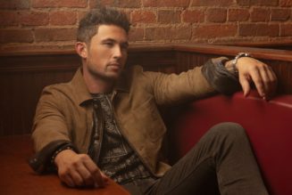 Makin’ Tracks: Michael Ray Delivers a Classic Story Song With the Swampy ‘Holy Water’
